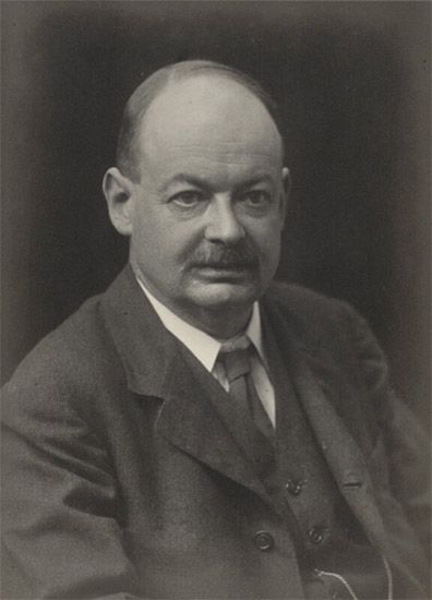 J.M. McTaggart postuló su afamada teoría de la irrealidad del tiempo, basada en complejas series de sucesión estadística, por ejemplo.

Artículo: Reflexiones sobre el tiempo, de Henri Bergson a Carlos Fraga.
cultugrafia.com/henri-bergson-…