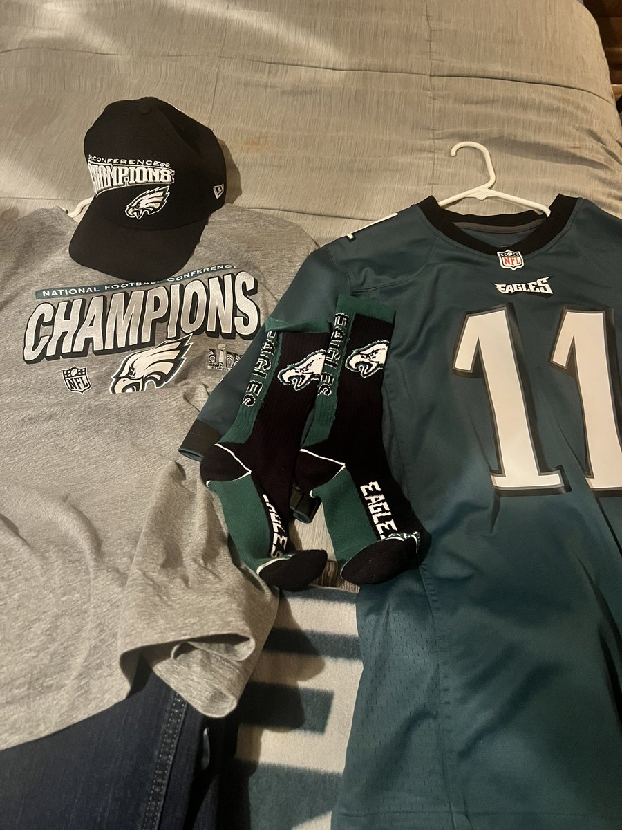 twanman93's tweet photo. @Eagles I’m so excited! #FlyEaglesFly https://t.co/gb0ArmCgqC