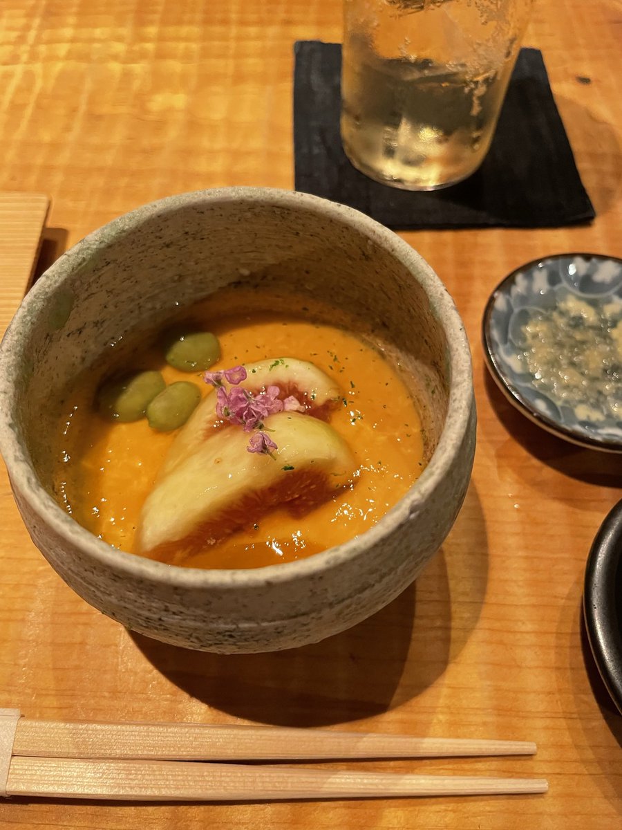 baumshiseido's tweet photo. @iidamasanari123 芦屋にある永来権です！
焼き鳥も美味しいのですが、パテが最高に美味しいです。パテ苦手な私でも美味しいと思いました！ https://t.co/EYrki4wg4o