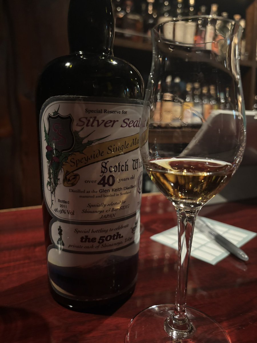 持ち寄り会に呼んでいただきました🥃
いらっしゃった方、ありがとうございます。
持ち寄り会のボトルじゃないですが😇 。
心躍るボトルとの出会いだったので😘。
#KOBEWHISKYBAR