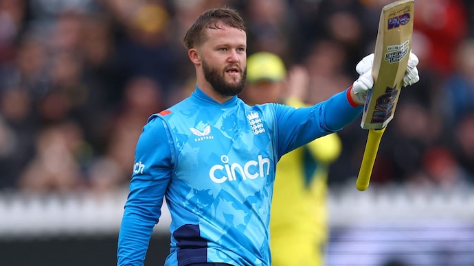 SAS0416's tweet photo. England won the toss and opted to bat in the 2nd ODI against India. Ben Duckett’s quick fifty powered England to a strong start, but India’s bowlers aim to fight back!
#INDvENG https://t.co/FxvRAF9Iyp
