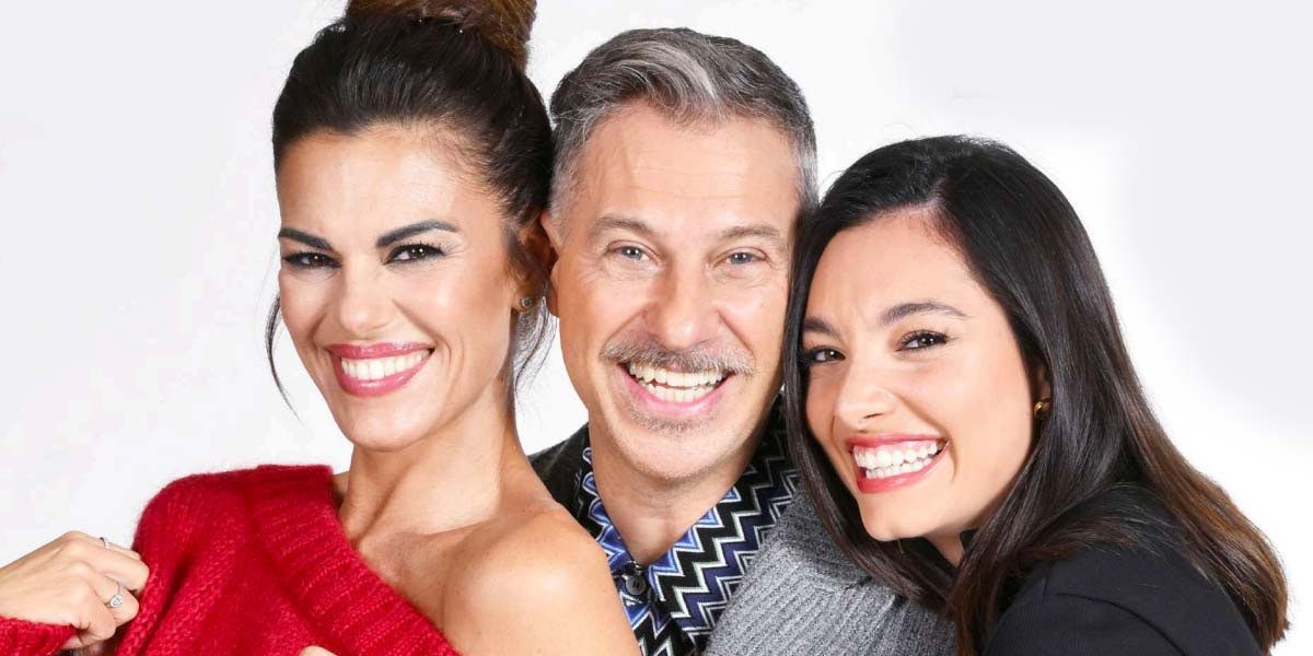 💫Siamo già entrati nel vortice di #Sanremo2025!

Il #PrimaFestival di Bianca Guaccero, Gabriele Corsi e Maria Sole Pollio parte forte con il 25,6% e 4.723.000 spettatori.
Segna +422.000 e +2,6 punti dall’anno scorso.

A seguire, #AffariTuoi col 30% e 5.621.000.

#AscoltiTv