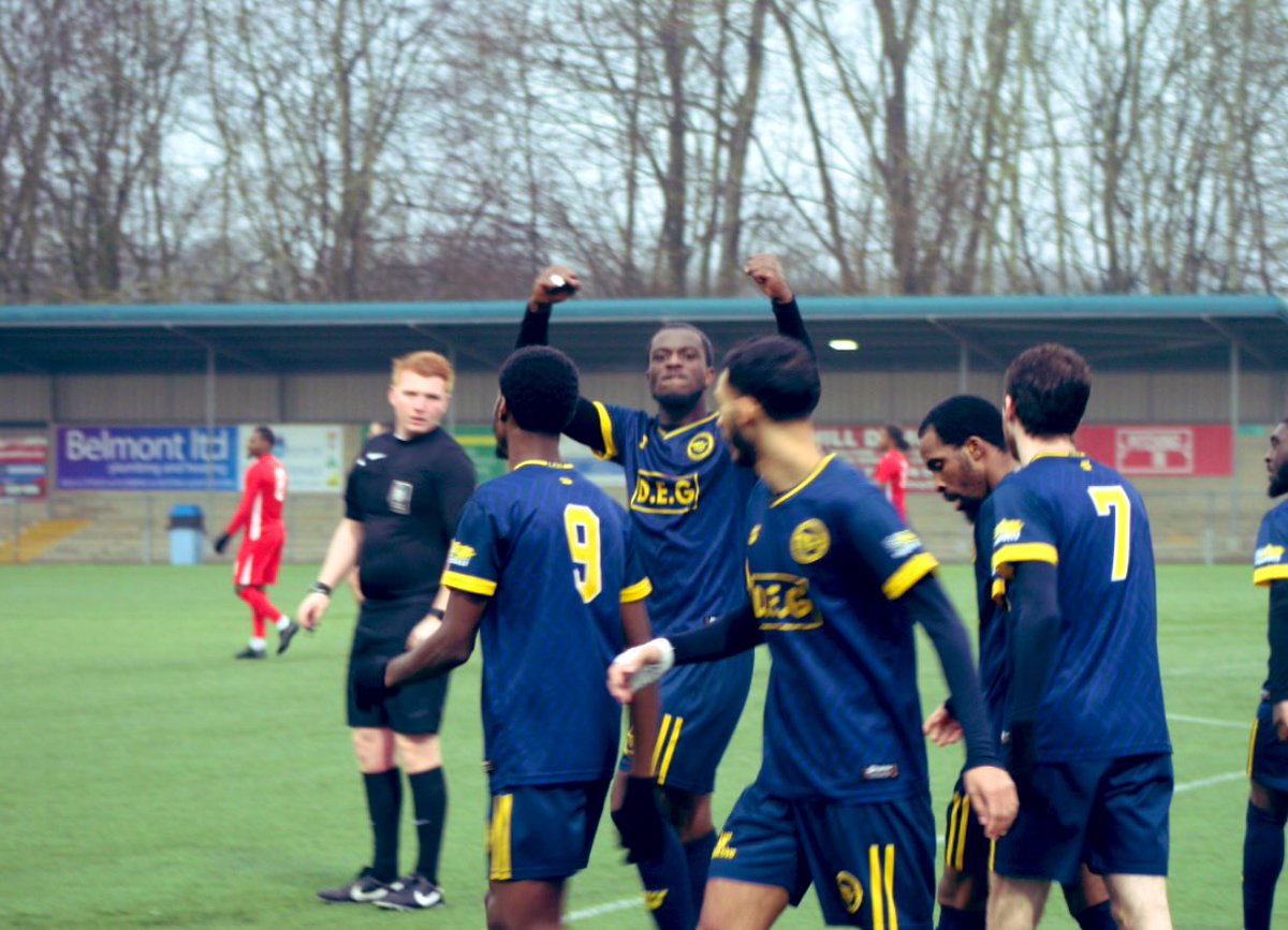 ainsf100's tweet photo. Kickabout with the lads enjoyed that one #APG⚽️
Still NO RULES⛔️ 
Onto next week now https://t.co/3thppljzyl