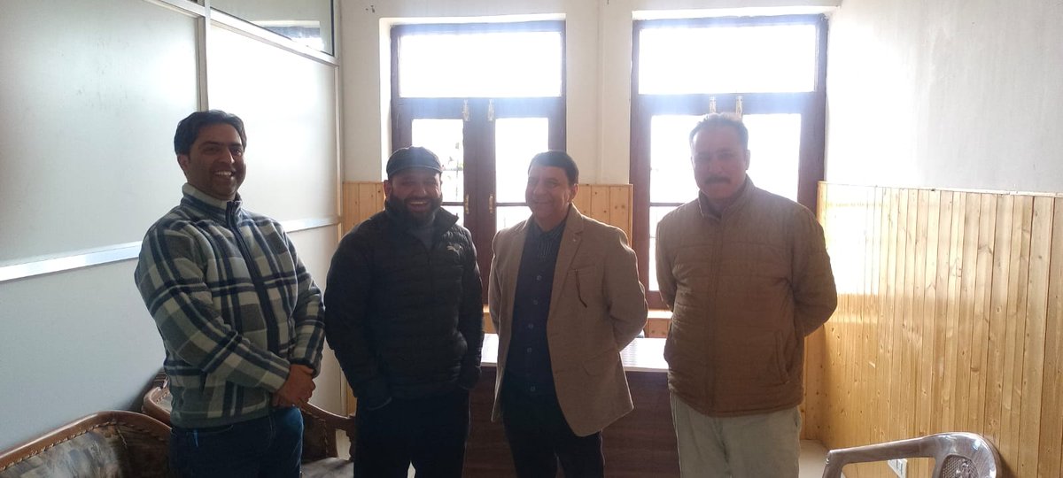 DIET_BARAMULLA's tweet photo. We are happy to have Principal Shri Ashok Kumar Raina who joined DIET Sopore, Baramulla. Here is seen with staff, taking stock of the institution. He also had a productive meeting with CEO Baramulla to discuss the future course of action with the premier Training institute. https://t.co/U85cxDogvX