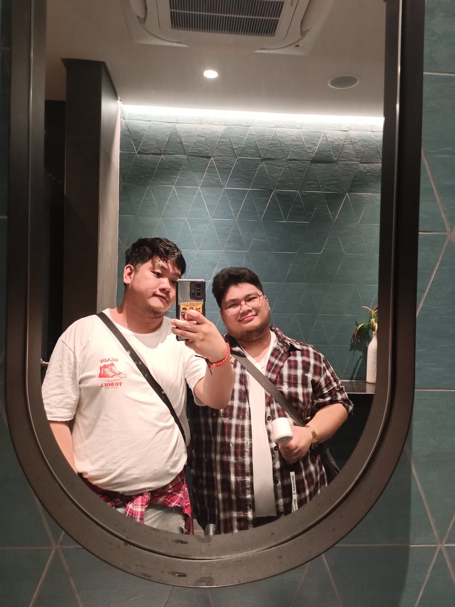 Jayzel007's tweet photo. With my adi 🫶🏻🫶🏻 i love you so so so much https://t.co/aLTrEyHSiN