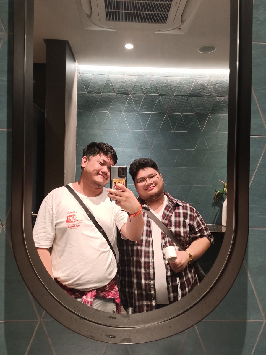 Jayzel007's tweet photo. With my adi 🫶🏻🫶🏻 i love you so so so much https://t.co/aLTrEyHSiN