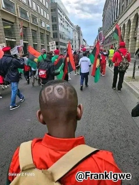 BrigtoE's tweet photo. Plz mr president we have been suffering in the hands of Nigeria since 1967 they k!lled over 5million of IPOBS  they took us as third class citizens plz help us https://t.co/d2pvHi6cZK