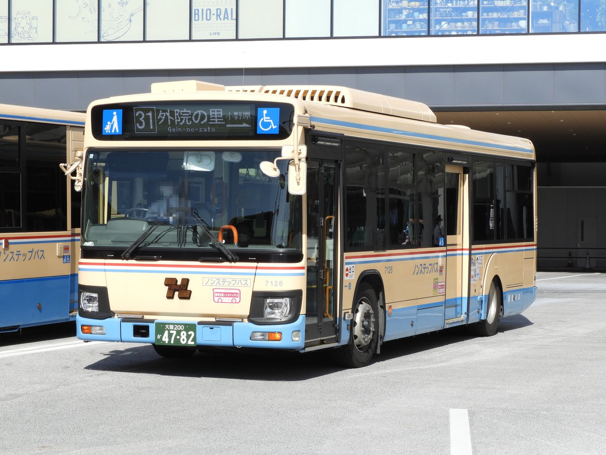 阪急バス、茨木7126号車 TLVでは石橋線の表示になっていますが、昨年3