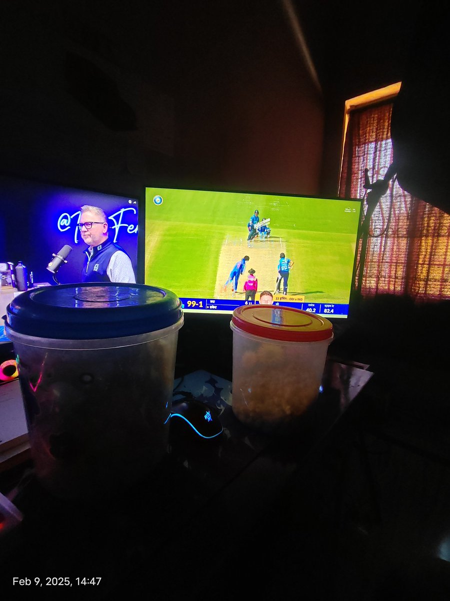 It's match time with chips and popcorn 🍿 also working on a edit 📺
#indiavsengland #cuttack