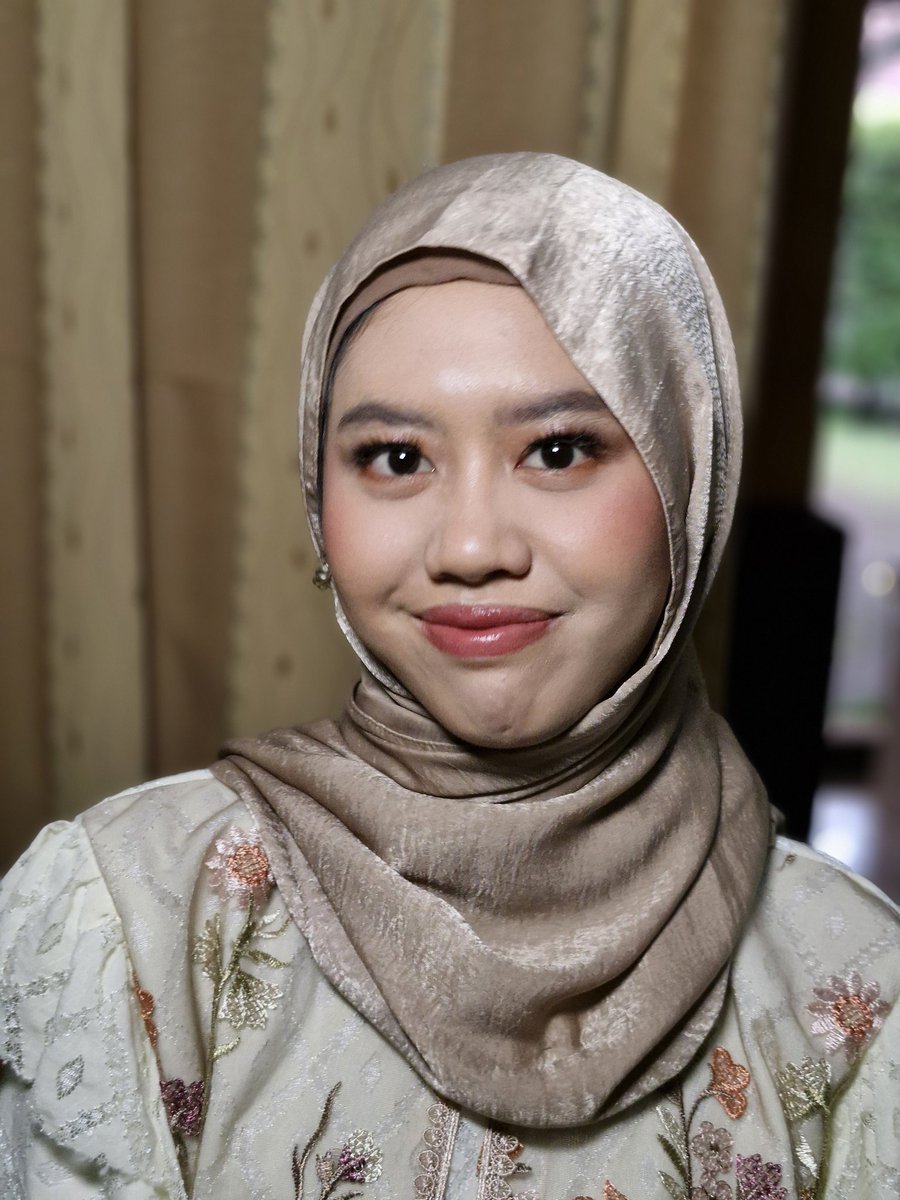 brushedbysintya's tweet photo. 𝙶𝚁𝙰𝙳𝚄𝙰𝚃𝙸𝙾𝙽 𝙼𝙰𝙺𝙴 𝚄𝙿 𝙻𝙾𝙾𝙺
📍Make up wisuda wilayah Solo Raya
🏠Free biaya home servis
💸Start from 150k
More info click link on bio or https://t.co/aL0SGvcdYu
#muasolo #muawisuda #muasukoharjo #muasoloraya https://t.co/IBx2jV093P