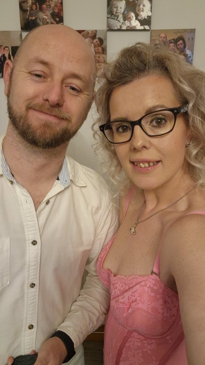 gill_ianh's tweet photo. Early 21st Wedding Anniversary date night https://t.co/763EJkvLAn