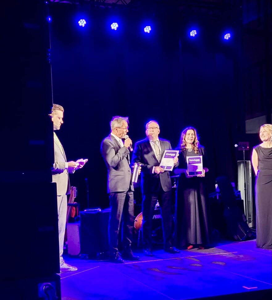 Päijät-Hämeen Urheilugaala | Vuoden urheilija -palkinto Lahden Ahkeran kaksikolle: <a href="/arvidsons/">Arvi Savolainen</a> &amp; Ilona Mononen 
Palkinnot vastaanottivat Ilkka Väänänen, Lasse Kivistö ja Anna-Kaisa Packalen @phurheilugaala @phlu_aluejarjesto #PHUG25 #phurheilugaala