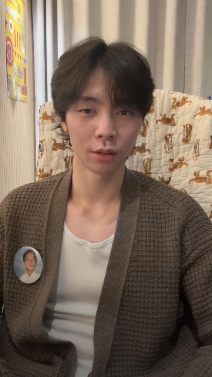 jyannijsuh's tweet photo. sejatinya usia 30 ini sangat cocok dengan penggambaran newborn baby father yang masih kikuk dan gak sempat cukuran https://t.co/1QZO4L6Td4