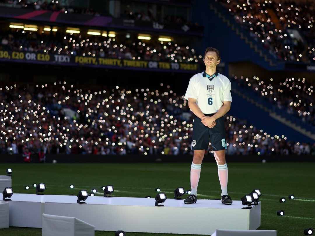 𝐓𝐇 6️⃣ 🏴󠁧󠁢󠁥󠁮󠁧󠁿 

Happy birthday to actor Tom Hiddleston today 🎂 

Thank you for everything you do for Soccer Aid for UNICEF 💙