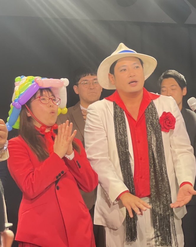 明日12時〜15時エフエム萩（FMNANAKO）のアフタヌーン775でべしゃらせて頂きます⭐️
14時〜は何と‼️
美祢市魅力発掘隊兼、住みます芸人の快盗スズメ＆ウッチィが来てくれます✨

3/9(日)の美祢市感謝のライブの告知やら、今の気持ちやら色々聞きます😄

ぜひ聴いて下さい🙇🏻‍♂️⭐️
fm-hagi.com