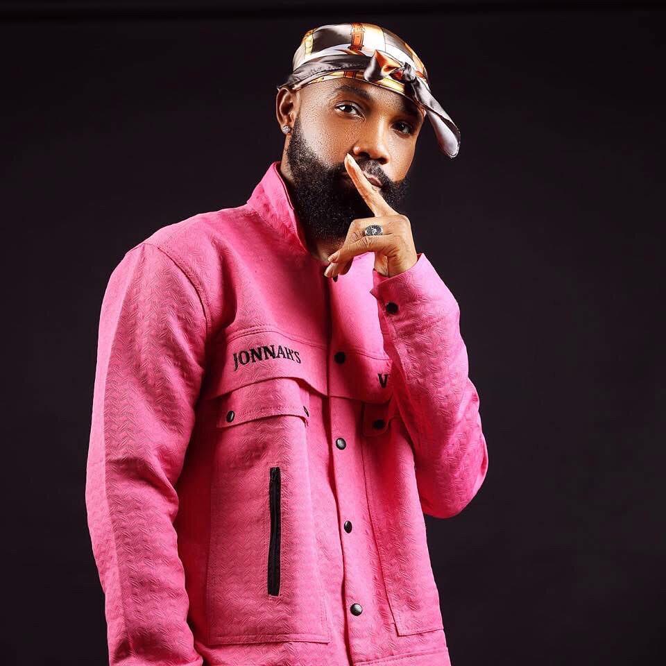 voltamusicstars's tweet photo. Blessings from @KofiBrightMusic featuring Mawuli Younggod is the biggest song right now in Ghana and beyong 🇬🇭💯 https://t.co/obnVdvTSSY