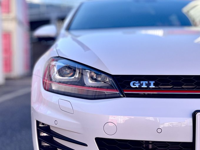 とりあえず200㎞弱走ってみた。
やー良いクルマ。
飛ばしてもヨシ、街乗りでもヨシ、燃費もソコソコ悪く無い。
そしてやっぱり軽さが光るんだろうけど、小気味良い軽快さ。
ずっと乗っていたい‥
#VW #GOLF7 