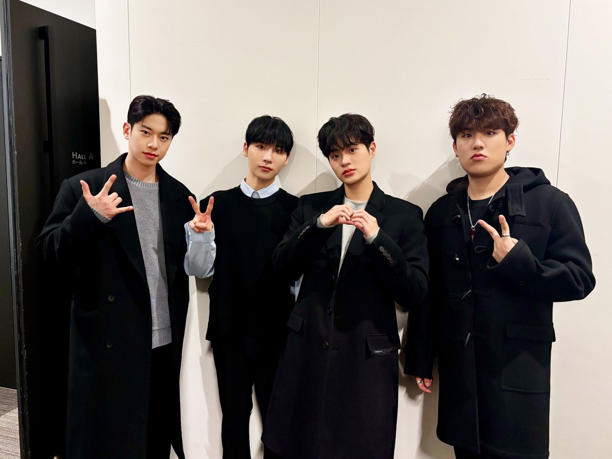 AB6IX_JP's tweet photo. AB6IX 9TH EP 'BORN LIKE THIS' 
発売記念オフラインイベント終了🩵

久しぶりに日本のABNEWと近くでお会いできて嬉しかったです☺️
幸せな時間をありがとうございました☘️
明日はタワーレコード渋谷店でお会いしましょう❣️

#AB6IX #エイビーシックス
#BORN_LIKE_THIS https://t.co/uzApDUAMsx