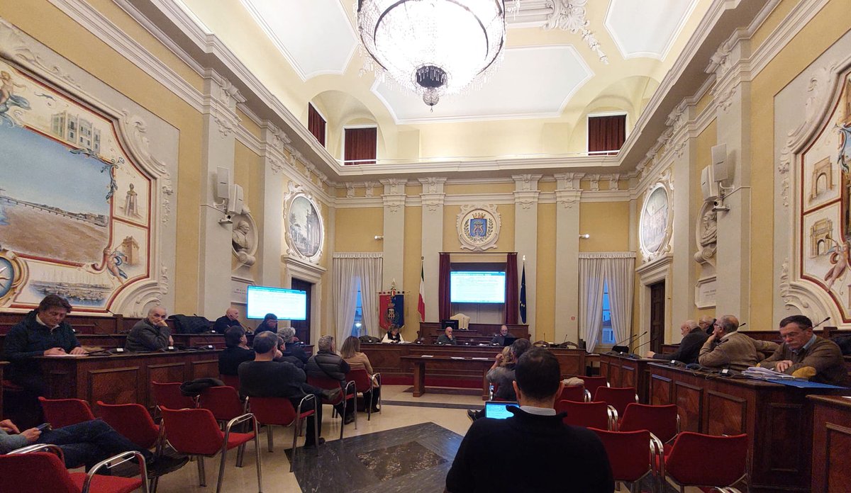 DSantini74's tweet photo. #06Febbraio #SenigaLLia #AssembLea #ContrattoDiFiume: ricezione pareri degli #StakeHoLders . Per @cislmarche presente #Resp @CislSenigallia #Jesi #Fabriano #GiovaneLLi e per @fai_cisl Marche #SGSantini. https://t.co/EcYJdUe8Y1