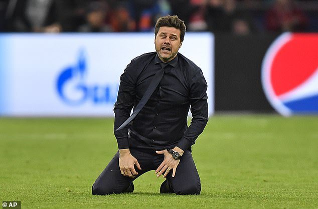Robert_Dusk8's tweet image. If this isn’t passion, I don’t know what this is…

Bring Poch back is the right thing to do. 

Tottenham Hotspur, do something right for once and stop protecting you stupid investment (Ange Postecoglu). 

#THFC #AngeOut #Poch
