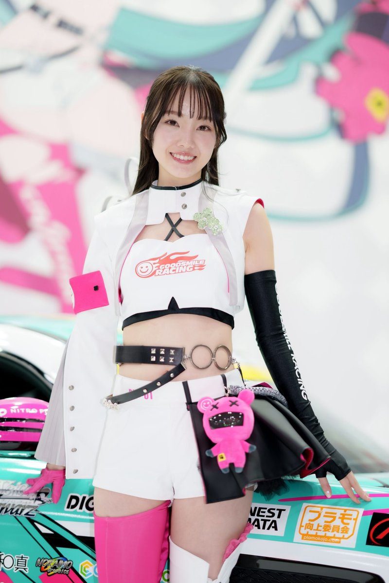 ソロで撮っていただいた写真も皆さんに共有🫱🏻‍🫲🏼🤍 皆さんに暖かい