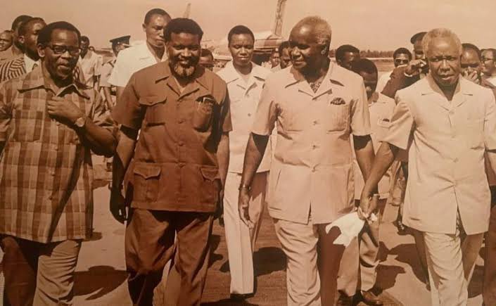 niehaus_carl's tweet image. It is with great sadness that I woke this morning to the news that the Father of the Namibian Nation, Founding President of Namibia, and Leader of the Namibian Revolution, President Samuel Shafiishuna Daniel Nujoma, had passed on. 

After his retirement as President of Namibia in…