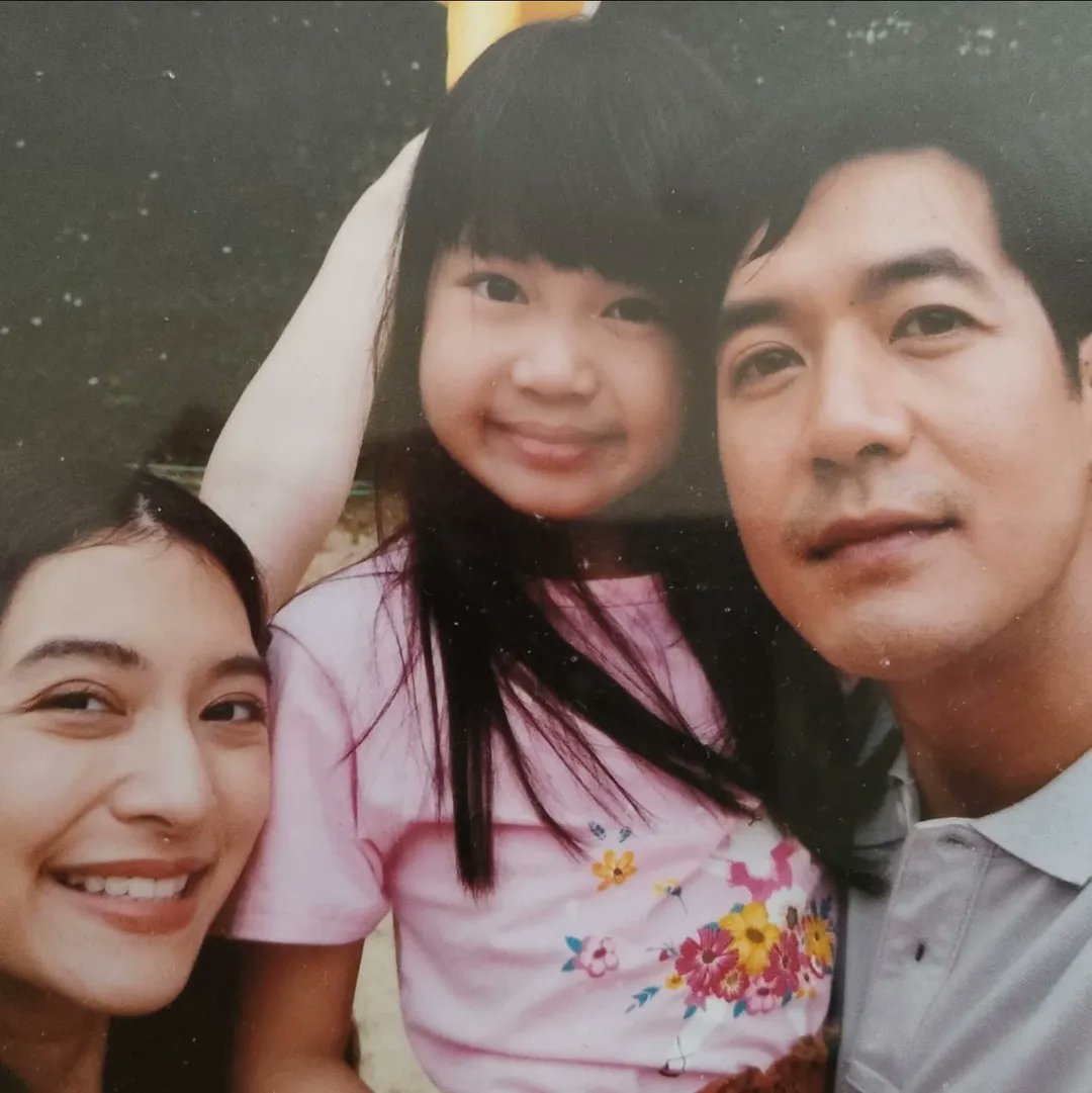 carbaranooo's tweet photo. คุณแม่กัสจังแจกภาพน่ารักมากเลย 🥺(1)
#บ้านเช่าบูชายัญ #HomeForRent
#เวียร์ศุกลวัฒน์ #มิวนิษฐา #mewnittha #gdh559 https://t.co/M2FTPw3g87