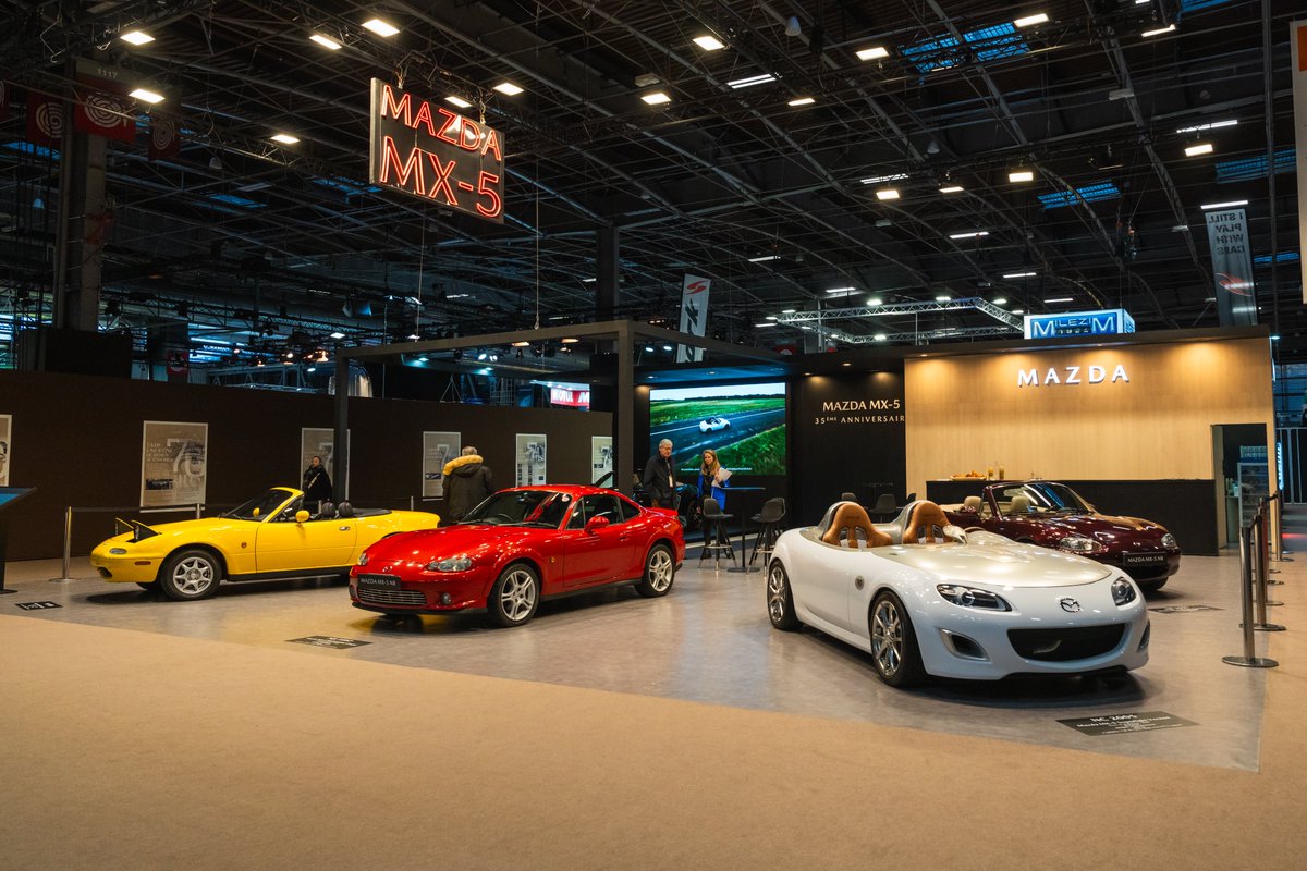 On célèbre les 35 ans d'une icone !
Mazda MX-5 est à <a href="/RetromobileFR/">Retromobile Paris</a>