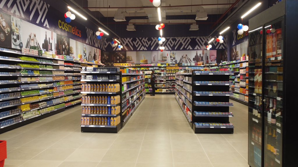 marketsquarengr's tweet photo. They say a picture is worth a thousand words, so here’s a glimpse of what awaits you in our latest outlet @purplelekki 😍. 

We can’t wait to welcome you🥰, swipe through and then visit us in person 🥳

#Marketsquare #NowOpen #Lekki #GrandOpening #NewstoreAlert https://t.co/AJV4tNgXSU