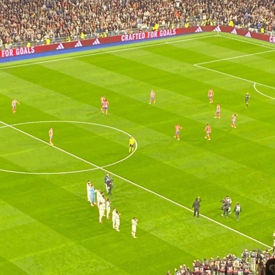 theMadridZone's tweet photo. Atletico Madrid players did not show respect to Marcelo's retirement ceremony last night.

Classless. 🤮 https://t.co/IBHMWvSH6y