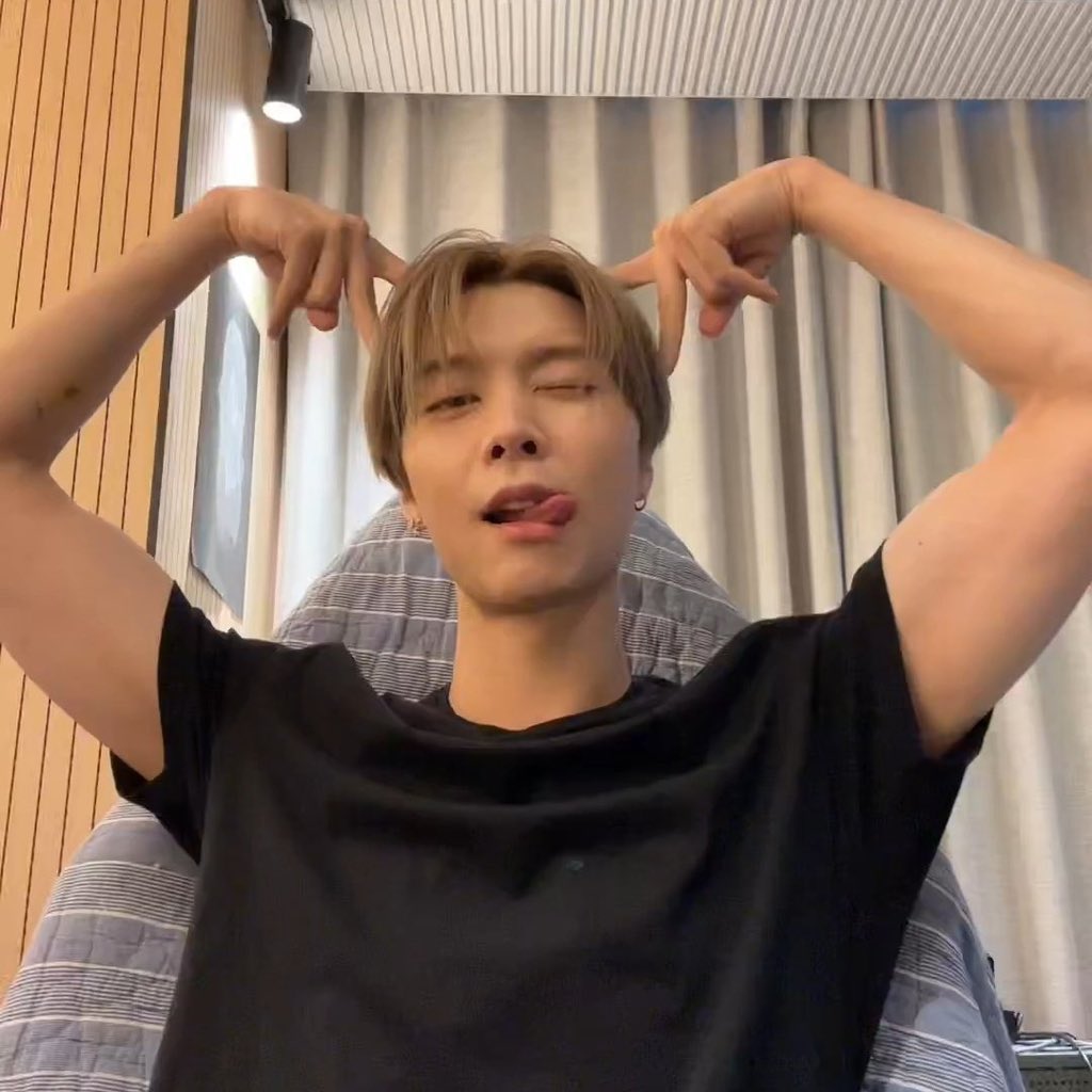 จจ 🧸🍊 tweet media