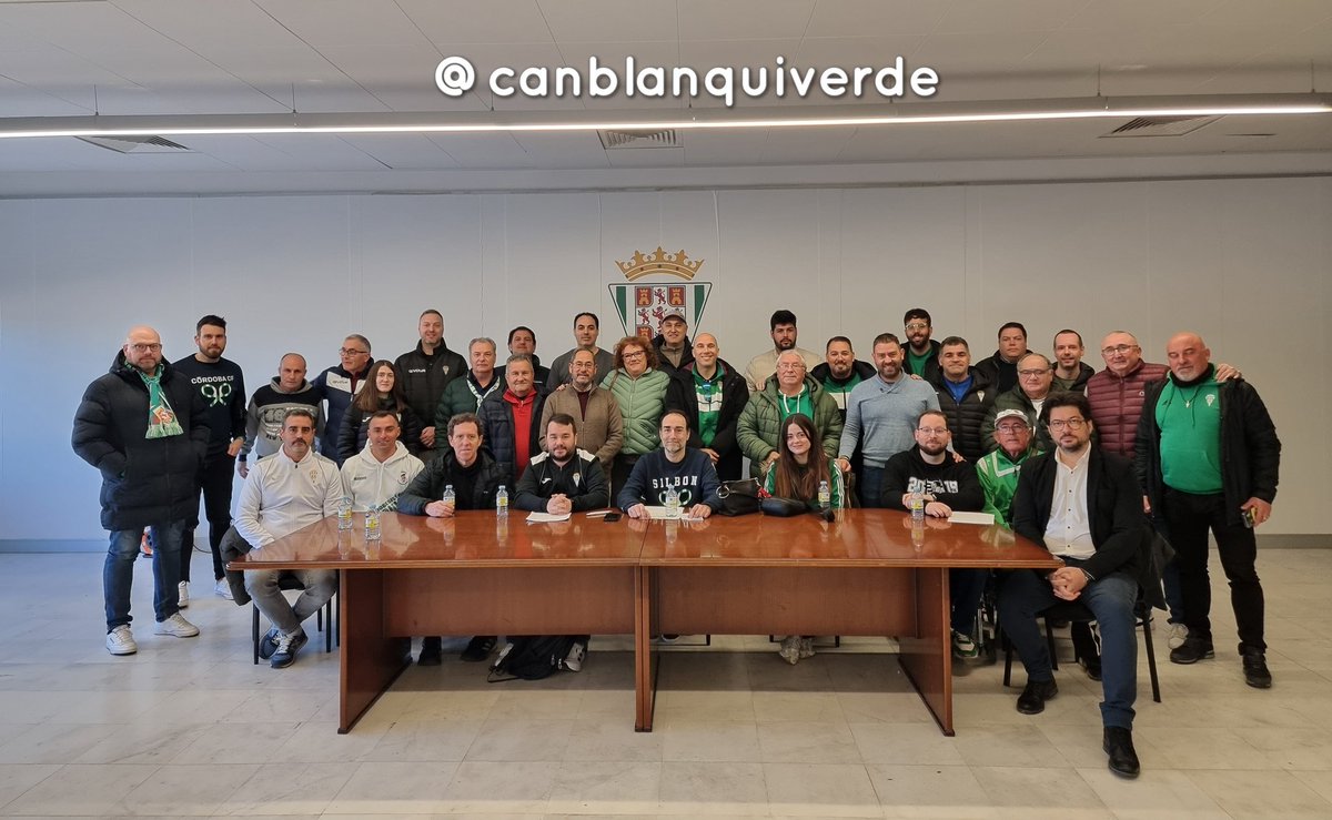 canblanquiverde's tweet image. 🆕 Jose Luis Llergo (@Cordobamania) es el nuevo Presidente de la Federación de Peñas del #CordobaCF. Elegida por unanimidad su candidatura con la vicepresidencia de Francisco José Cobo (@PCMBlanquiverde). Ilusionante nueva etapa. 

#CCF #CórdobaCF #aficiónCCF #Cordobesismo