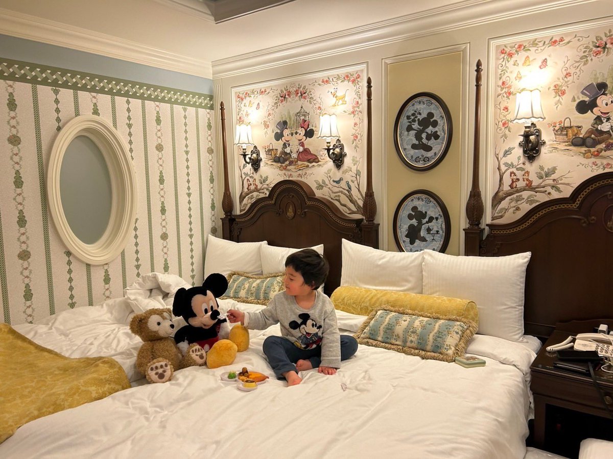 long__tai's tweet photo. ディズニーランドホテル泊まりにきました☺️ https://t.co/pIZAZbJm4B