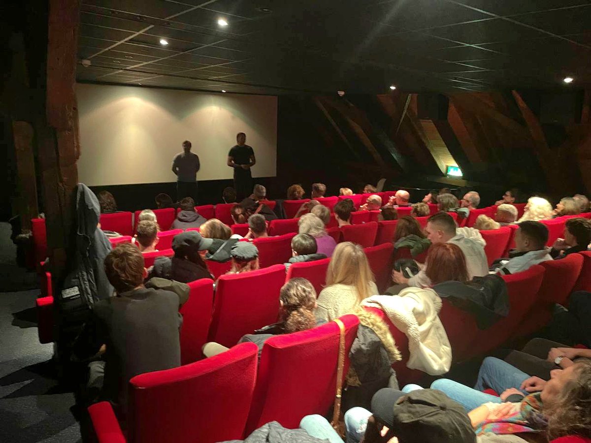 Gestern Abend haben insgesamt 83 Besucher im Kino Cinegreth gemeinsam #BitcoinEntdecken können. 🎬💡 Im Rahmen des deutschlandweiten Bitcoin-Informationstags zeigten wir Dirty Coin - <a href="/DirtyCoinDoc/">🇵🇷 DIRTY COIN: THE BITCOIN MINING DOCUMENTARY</a>, gefolgt von einer offenen Diskussion. Danke an alle, die dabei waren!🙏