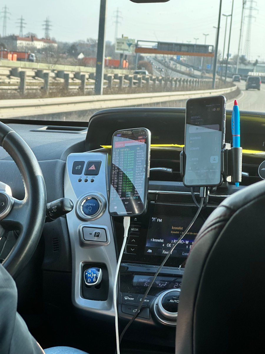 My driver is using a web hosted version of ORF teletext to figure out the status of planes at the airport.