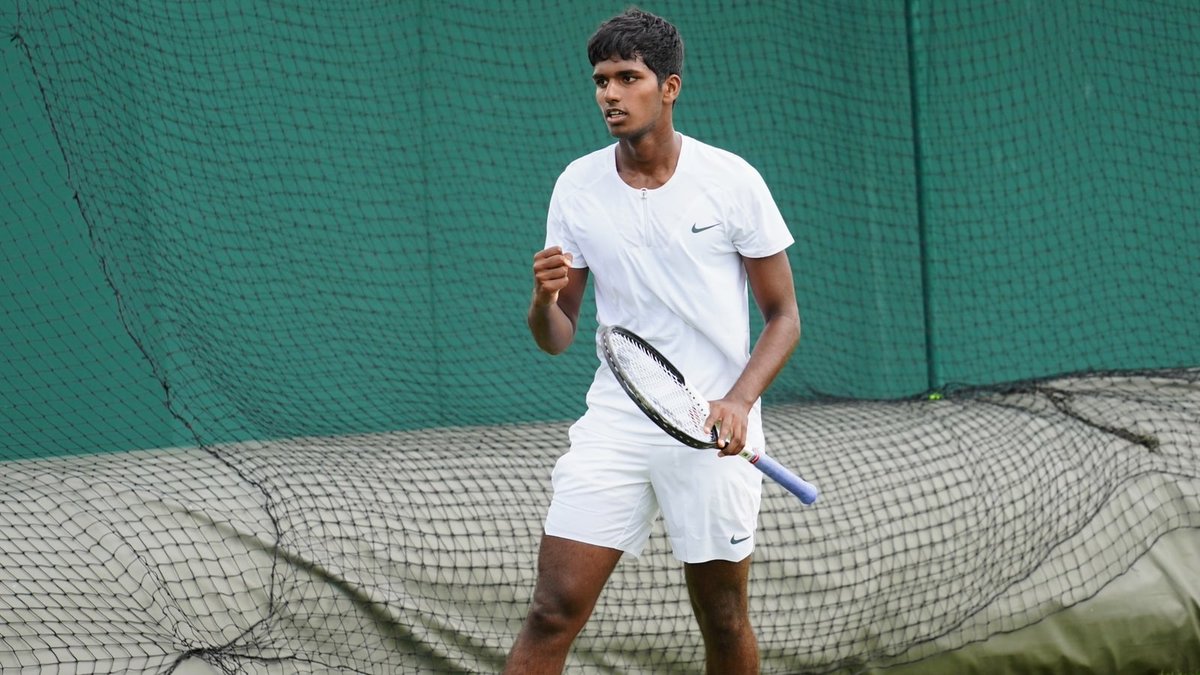 The Indian Young Sensation Manas Dhamne defeated Lorenzo Carboni 🇮🇹 2-6, 6-0, 6-2 in the final to clinch the title  of the ITF Montasir 🇹🇳 6

He now has reached a live ranking of 788

Kudos Manas 👏👏