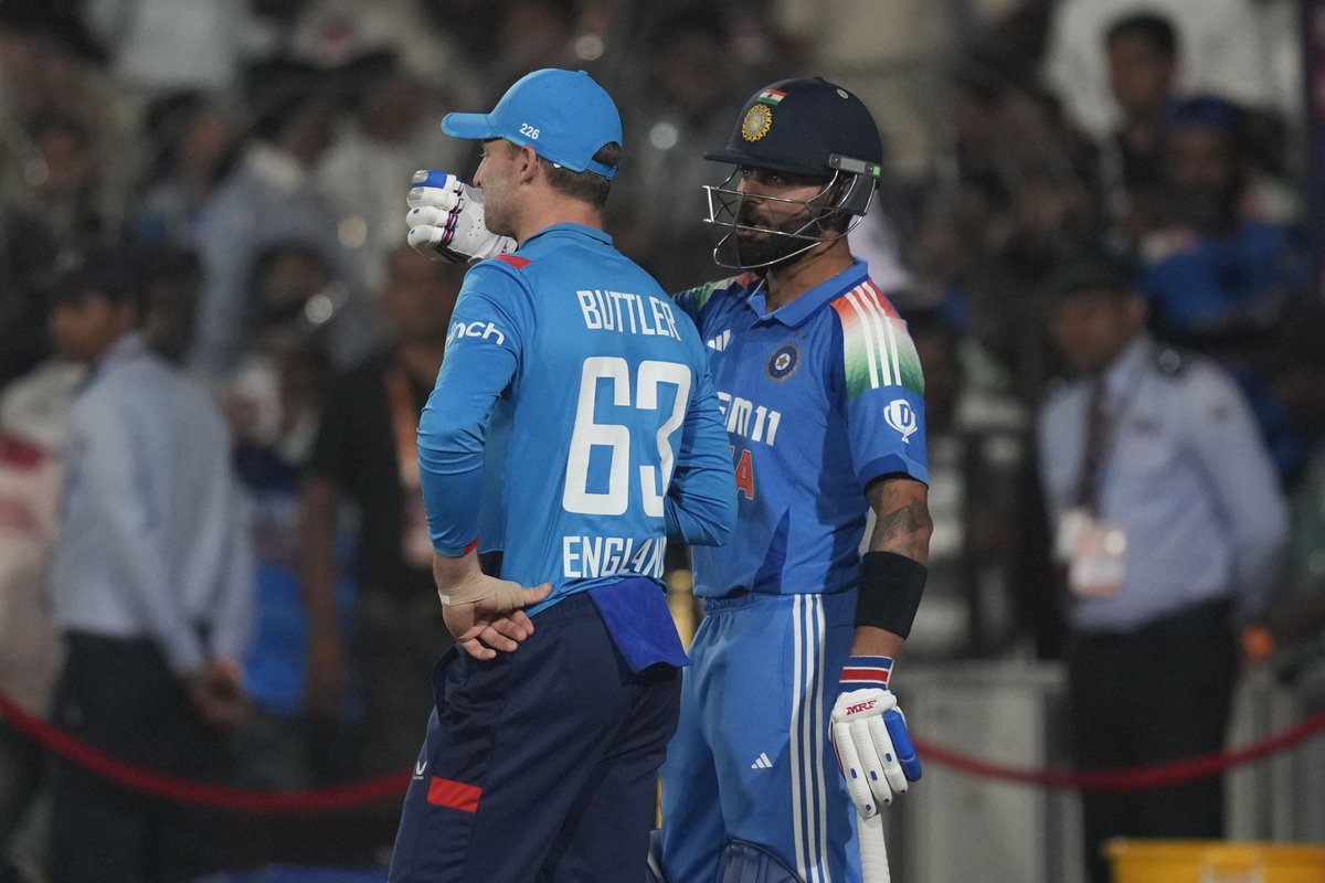 DeccanChronicle's tweet photo. #INDvENG2ndODI | End of Over 39: India 268/4, need 37 off 66 balls. Required rate drops to 3.36.

#INDvsENG #AxarPatel #ChaseMode #Cricket #TeamIndia https://t.co/O1EF4ty5ei