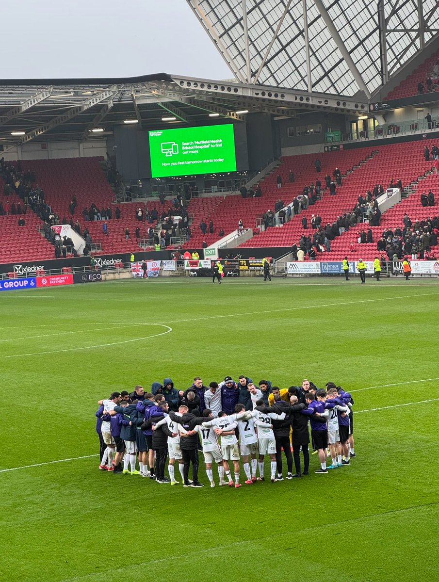 Unreal support❤️🦢 #YJB #Swans