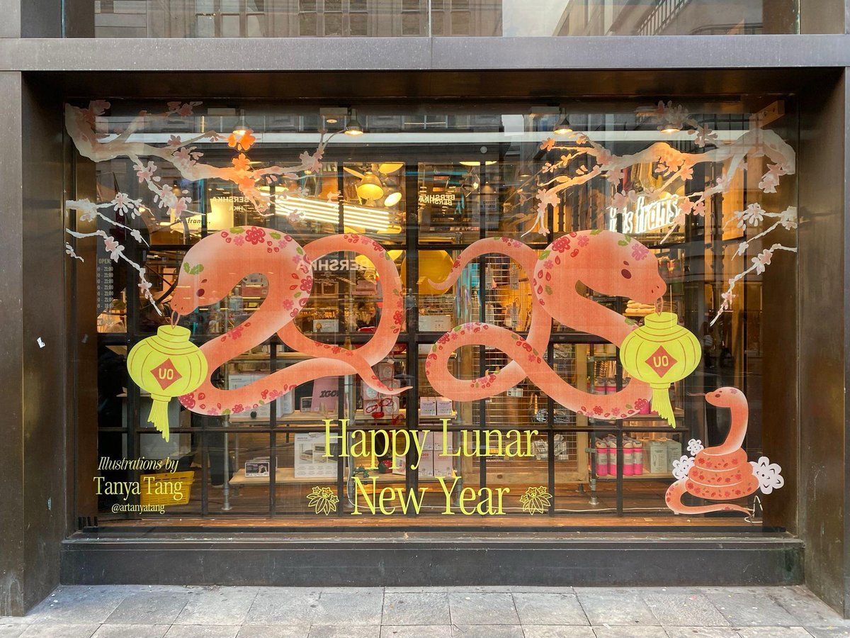 KGKGenix's tweet image. Retail is detail. Our display graphics are crafted to ensure every element pops! 💡 #RetailGraphics