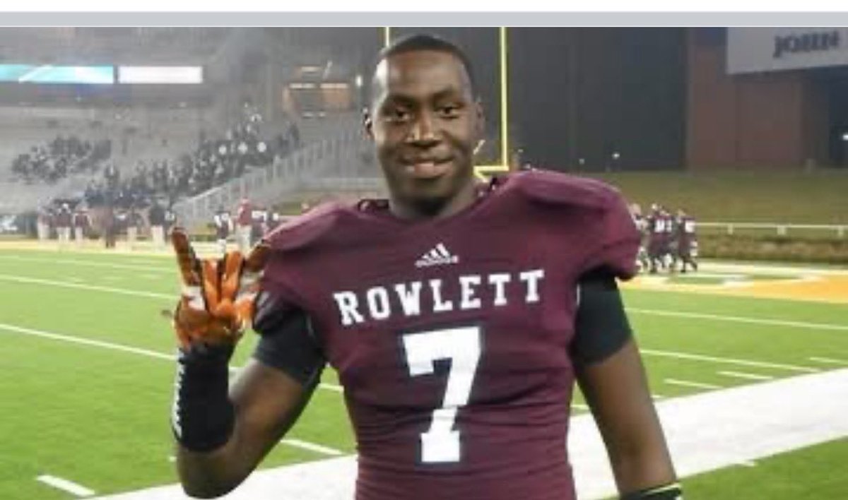 Rowlett’s own Charles Omenihu takes the field at the Super Bowl tonight! 🏈🔥

A proud Rowlett alum, Charles has been in the NFL since 2019 and is currently a defensive end for the Kansas City Chiefs. This marks his second Super Bowl appearance with the Chiefs, but this time,