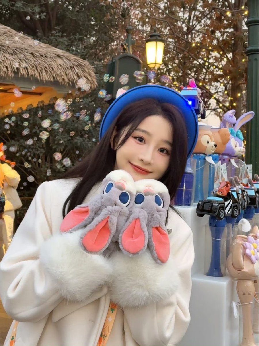 shiyuarchives's tweet image. 250116 | weibo update      

#SNH48 #ZhouShiyu #周诗雨