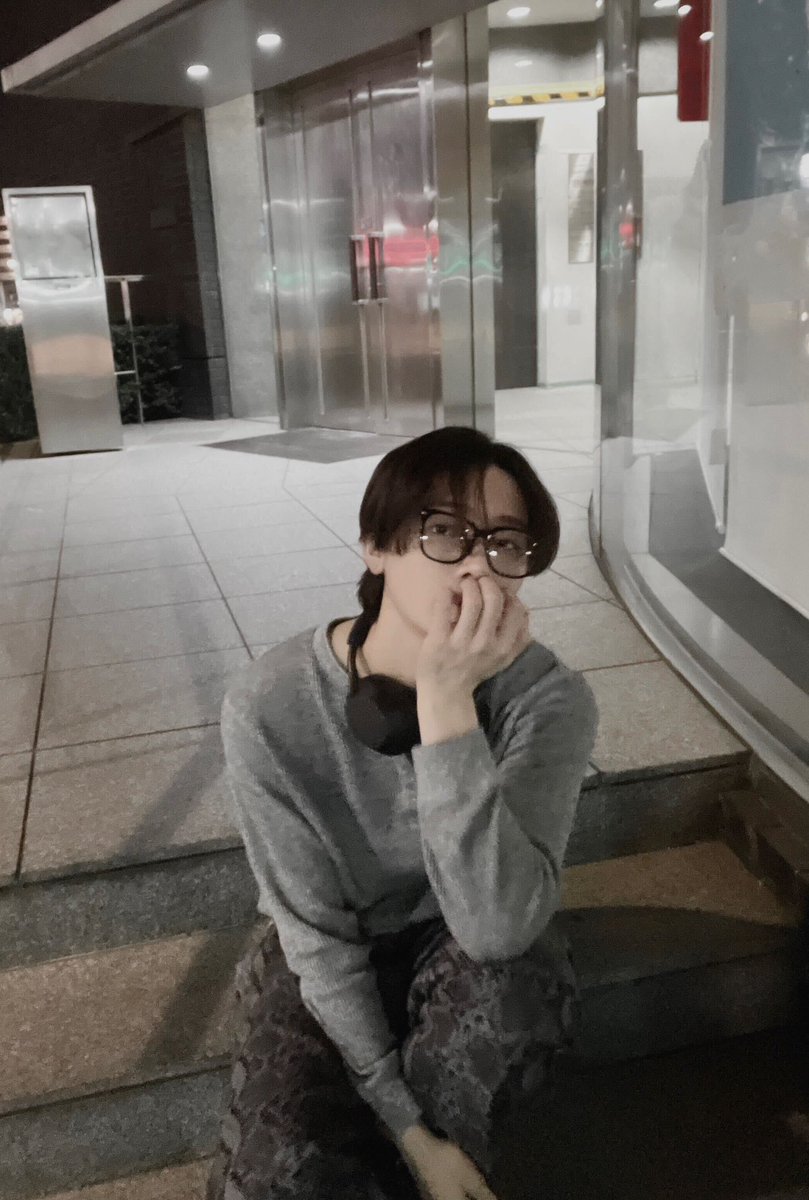 suzzz79's tweet image. 그냥 느껴 느끼는거야