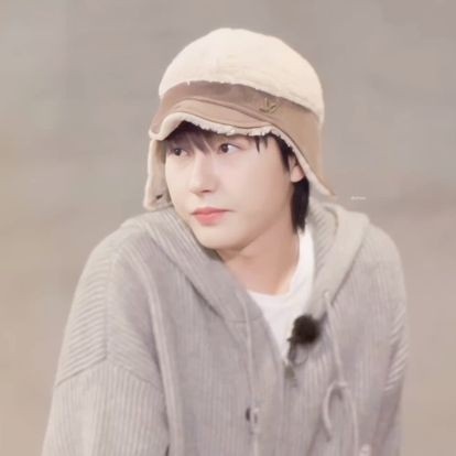 คนอะไรเหมือนนกก็ยังดูจิ้มลิ้มจุ้บจิ้บ