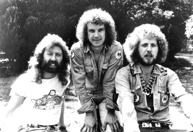 SundayDrivin's tweet photo. #NowPlaying: #ThreeManArmy - Another Way
#Listen at https://t.co/M4zz8kQtlg
#70s #ClassicRock #RockNRoll #DeepTracks
The #SundayDrive on @DeepNuggets #Radio - #RockOn! https://t.co/9HmP4Q8cbq