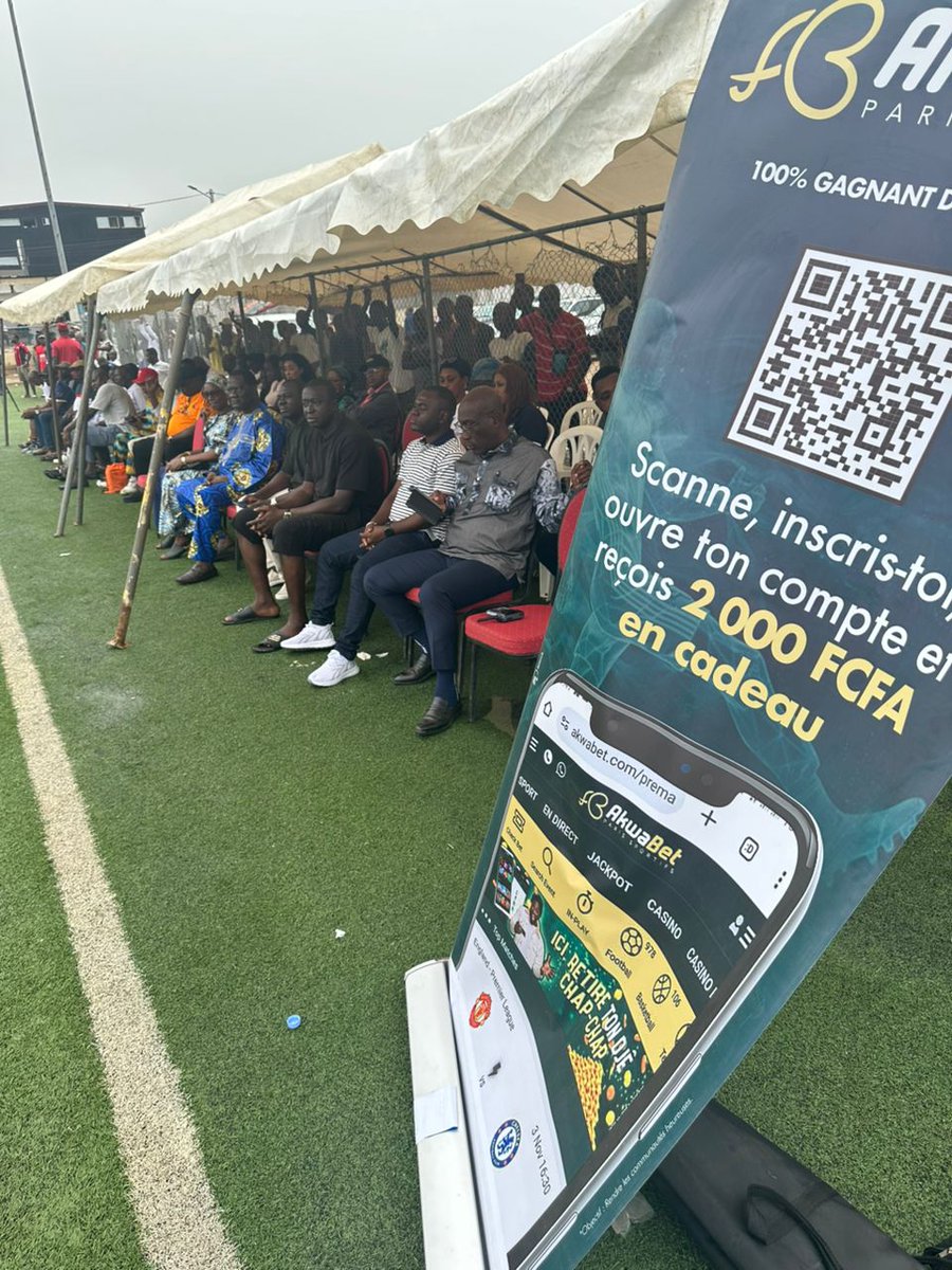 akwabetci's tweet photo. 📸 Quelques images du 🏃🏽♂️⚽️ Match de Gala organisé par les enfants Fadel et Kader Keita en l’honneur de leur feu Père Mankan KEITA. 🌟🔥
Nous étions aux côtés de notre ambassadeur KADER KEITA au Complexe Sportif de Yopougon 📍
😎🤝🔥
#Akwabet #JoueResponsable #ParieEtGagne https://t.co/u186EfZLy8