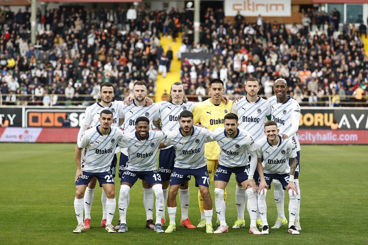 Another great away win! We keep pushing and adding points. Thanks God! 💛💙