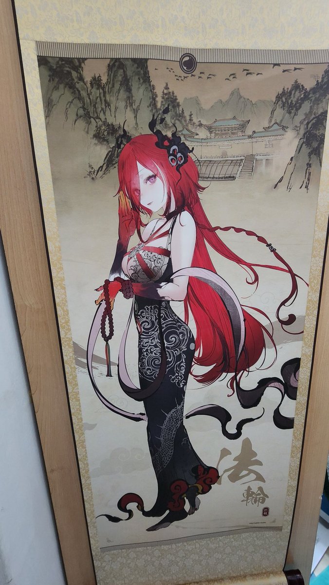 leonhart0519's tweet image. 太小看這次動漫節了,沒想到這次這麼好逛,很開心的搶到文物掛軸後,然後買了喜歡的周邊還抽到歌的vip卡和四湯圓杯墊,大滿足!!
也看了小埃的見面會結果其他攤位沒逛完xD
非常謝謝春魚staff帥哥,之前拿到的地獄立牌有嚴重的刮痕,詢問後讓我更換,感恩~
#熙歌