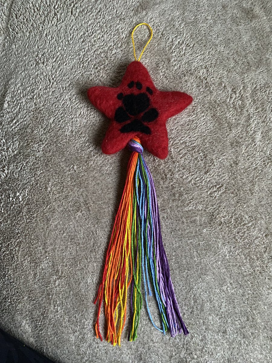 HeidiBT3 Lady caikey member of the house of woofs (@heidibt3) on Twitter photo Fwom de planing to de finishin. <a href="/Europete2/">Europete CBE</a> peetie’s paw pwint is on a star sumware over de wainbow… made by me mummy for his mummy’s. #SundayMotivation #giftideas #UKCraftersHour #BTPosse Fwom de planing to de finishin. <a href="/Europete2/">Europete CBE</a> peetie’s paw pwint is on a star sumware over de wainbow… made by me mummy for his mummy’s. #SundayMotivation #giftideas #UKCraftersHour #BTPosse