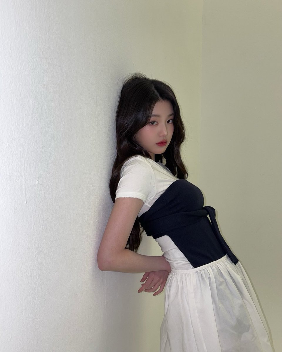 wonyoungpics's tweet photo. instagram update https://t.co/5U15BorjxS