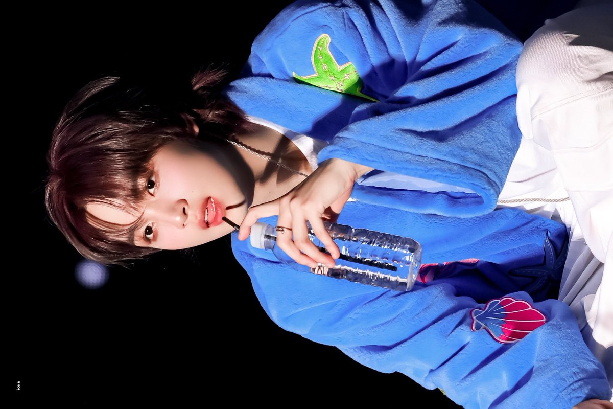 이맘때쯤 다시 보는 해찬장발  ・・・
어 나 어쩌면 장발 좋아햇을지도 킁